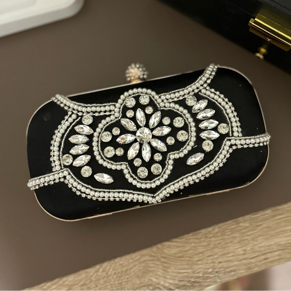 Clutch bag with rhinestones 💎💠💎